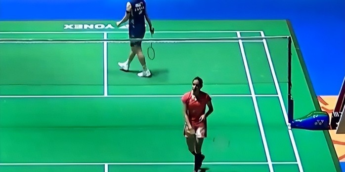 感到意外 感到意外